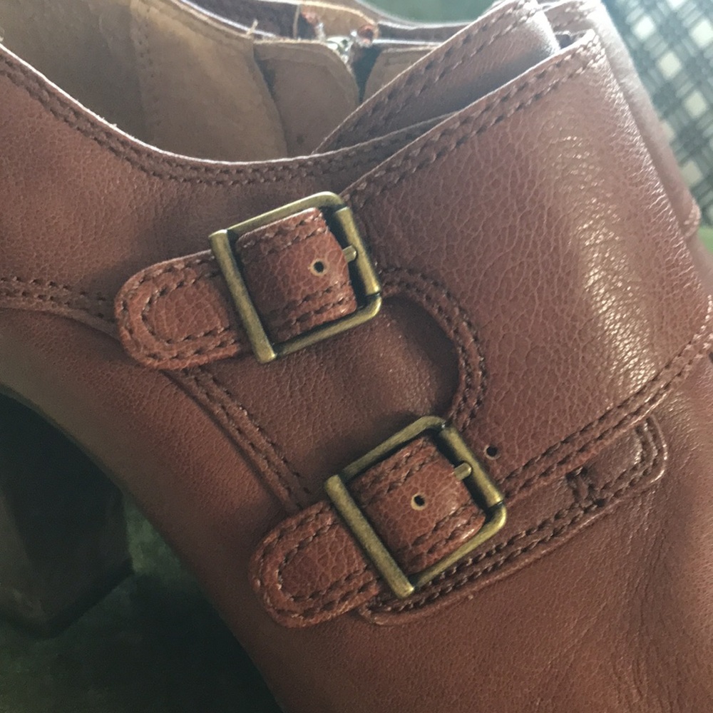 Clark’s booties - Picture 4 of 7